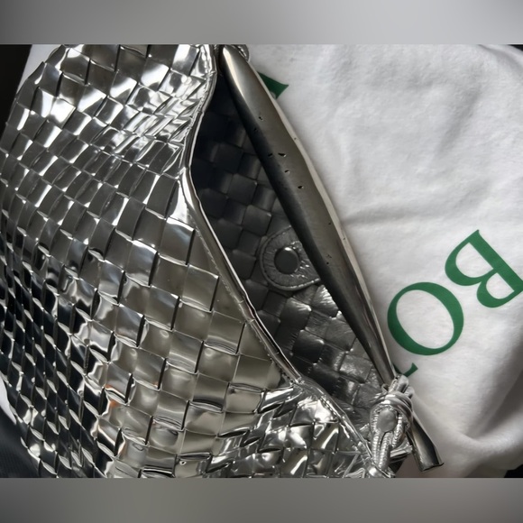 Bottega Veneta
Small Sardine leather top handle bag - Picture 10 of 11